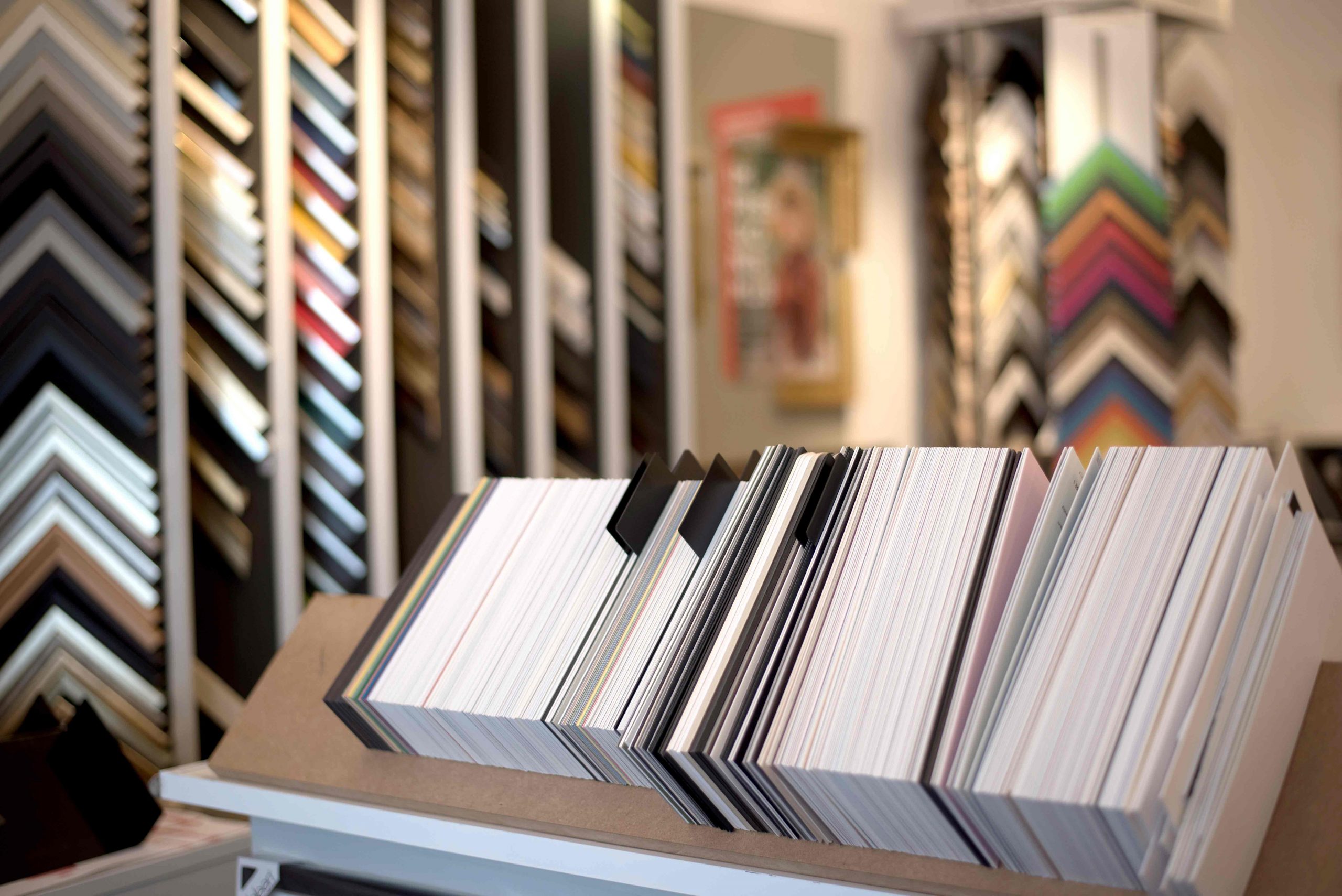 Kunst und Rahmen Galerie und Shop für Rahmen und Kunst